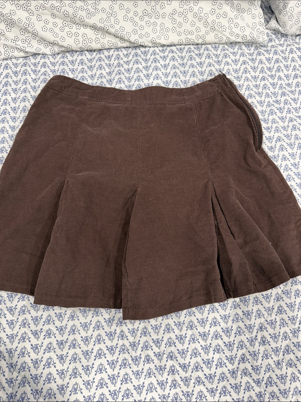 Eyeshadow Brown Corduroy Pleated Skater Skirt